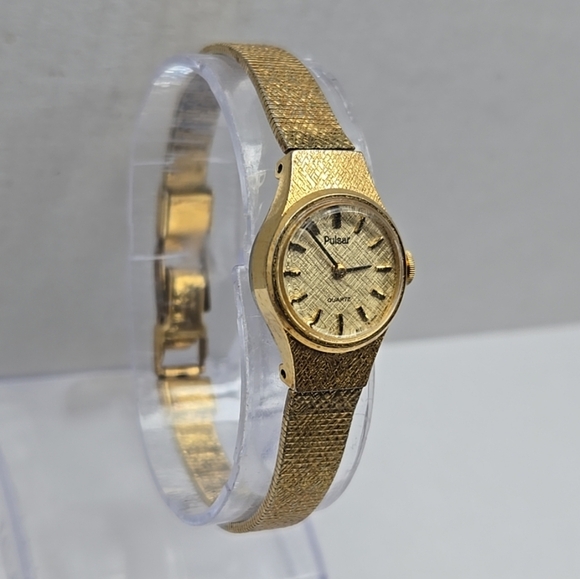 Womens Vintage Pulsar Gold Tone Quartz Watch V432-0020 New Battery - Picture 3 of 11